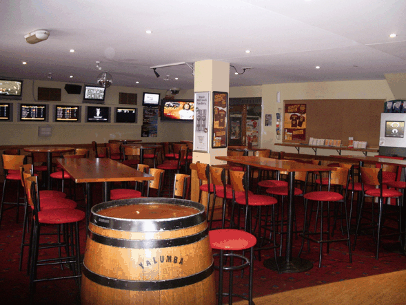 Mermaid Beach Tavern - Pubs Sydney 3