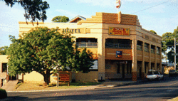 Royal Hotel Drouin - Pubs Sydney