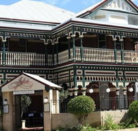Julios - Pubs Sydney