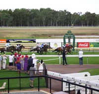 Pinjarra Race Club - Pubs Sydney