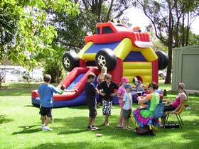 Pinjarra Race Club - Pubs Sydney 1