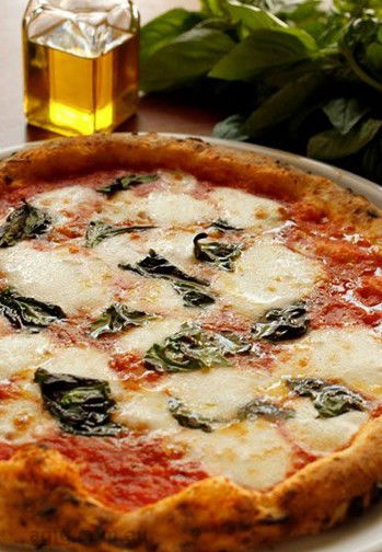 Via Napoli Pizzeria - Pubs Sydney 3