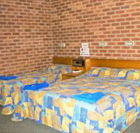 Bohle Barn Hotel Motel - Pubs Sydney