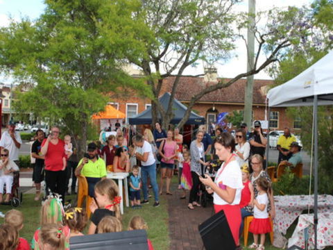 Dowling Street Christmas Party - Pubs Sydney 2