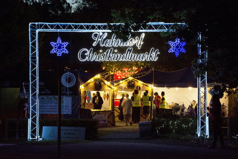 Hahndorf Christmas Market Walking Tours - Pubs Sydney 0