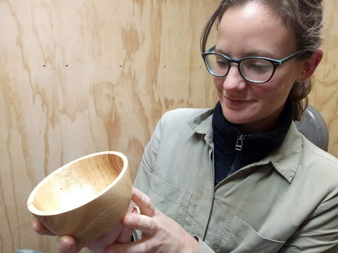 Make A Bowl Woodturning - Pubs Sydney 1