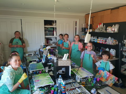 School Holidays - Kids Art Class - Painting - Pubs Sydney 0