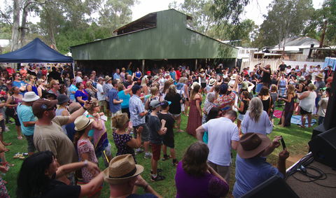 Swan Hill Region Food And Wine Festival Cruise - Pubs Sydney 1