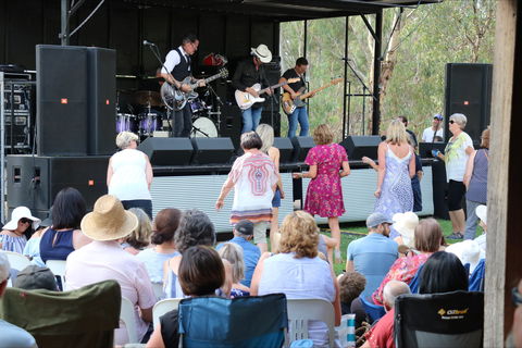 Swan Hill Region Food And Wine Festival Cruise - Pubs Sydney 2
