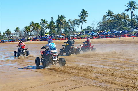 Beach Motorcycle Races - Pubs Sydney 2