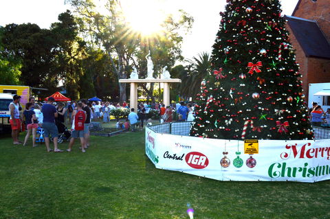 Community Christmas Party And Carols By Candlelight - Pubs Sydney 0