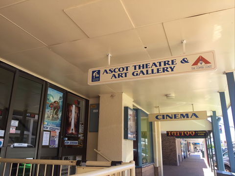 SALA 2020 Exhibition At The Ascot Community Exhibition Art Gallery. - Pubs Sydney 1