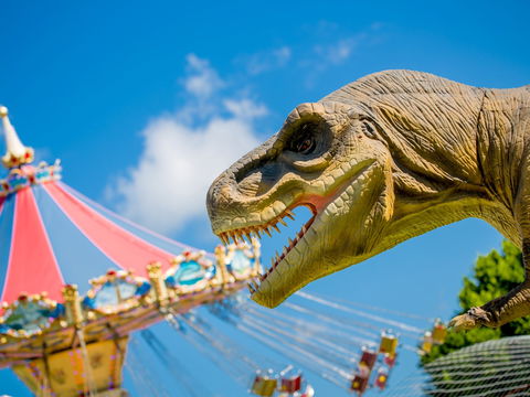 Mega Creatures At Hunter Valley Gardens - Postponed - Pubs Sydney 0