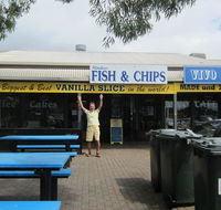Flinders Fish and chips - Pubs Sydney