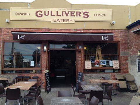 Gullivers Wine Bar & Eatery - Pubs Sydney 0