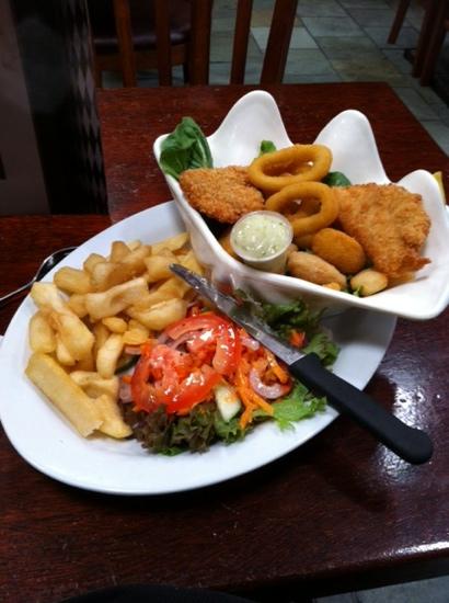 The Bush Inn Bar & Grill - Pubs Sydney 2