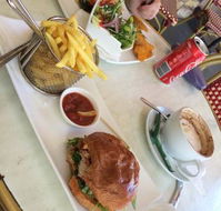 Supreme Bar and Restaurant - Pubs Sydney