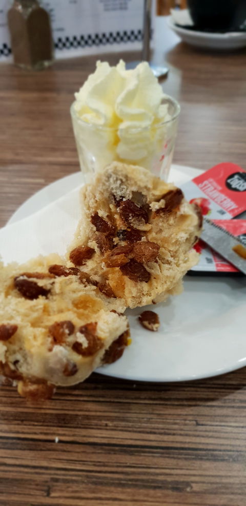 Degani Bakery Cafe - Pubs Sydney 3