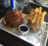 Cafe Loftus - Pubs Sydney