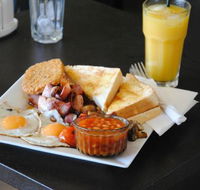 Bissys Cafe - Pubs Sydney