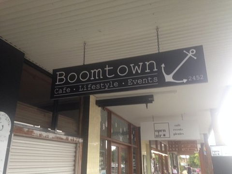Boomtown 2452 - Pubs Sydney 0