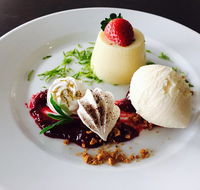 East Fusion Restaurant - Pubs Sydney
