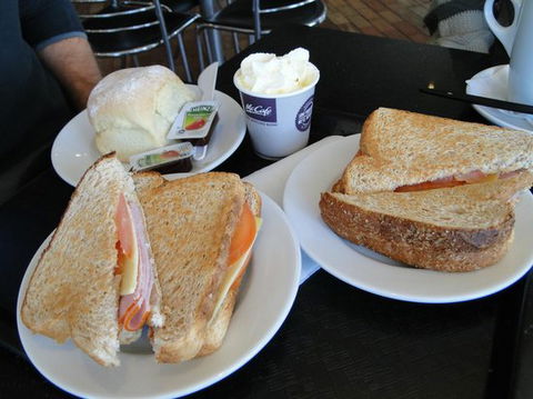 McDonald's - Pubs Sydney 0