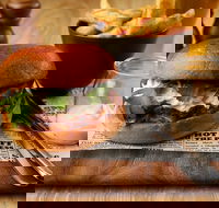 Eltham Hotel Bistro - Pubs Sydney