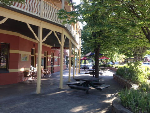 Alpine Hotel Bright - Pubs Sydney 0