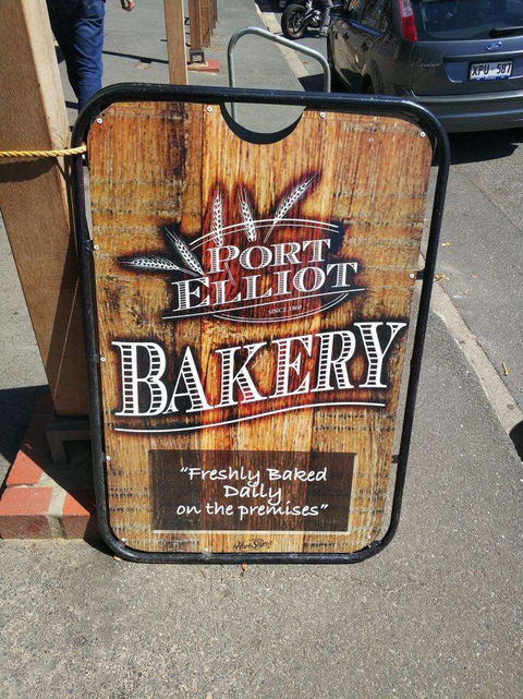 Port Elliot Bakery - Pubs Sydney 0