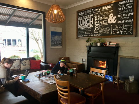 Blackbird Cafe - Pubs Sydney 1