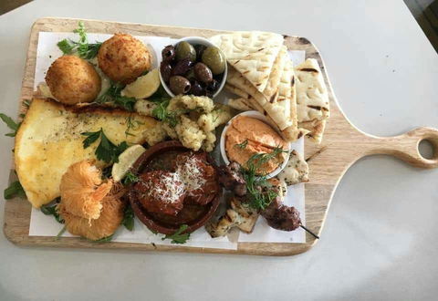 Montano's Patisserie Cafe - Pubs Sydney 0