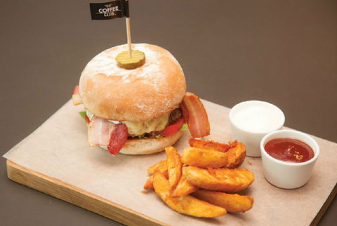 The Coffee Club - Broadbeach - Pubs Sydney 0