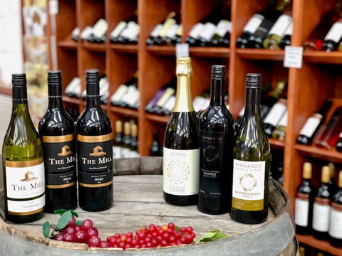 Cowra Visitor Information Centre Wine Selection - Pubs Sydney 1