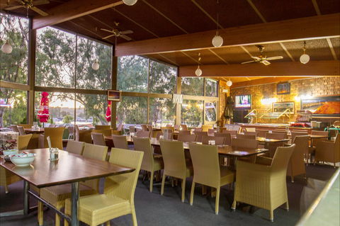 Cafe Mannum - Mannum Motel Complex - Pubs Sydney 1