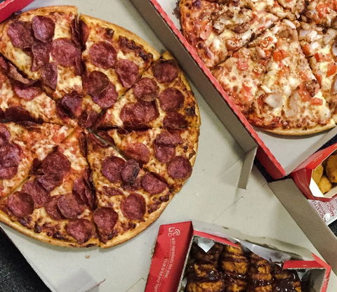 Pizza Hut - Sunshine West - Pubs Sydney 0