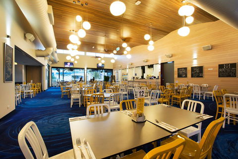 Coolum Beach Hotel - Coolum Beach - Pubs Sydney 0