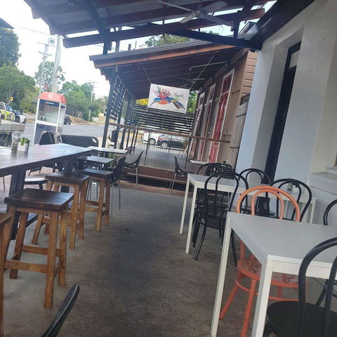 Famished On Frasers - Pubs Sydney 0