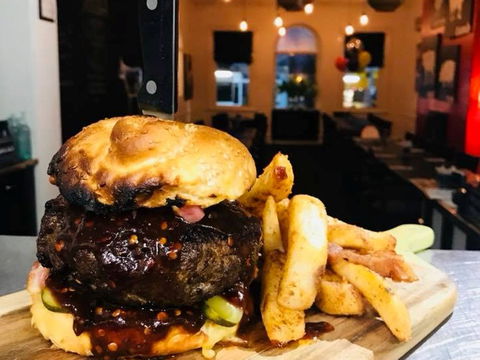 Imperial Hotel Cowra - Pubs Sydney 1