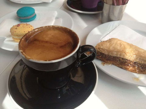 Strawberry Thief Patisserie - Pubs Sydney 0