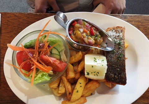Suenami Beauty Point - Pubs Sydney 11
