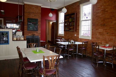 The Apple Tree Cafe - Pubs Sydney 12