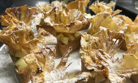 Famished Homestyle Food Bar - Pubs Sydney 5