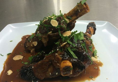 Famished Homestyle Food Bar - Pubs Sydney 7