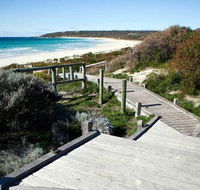 Bunkers Beach House - Pubs Sydney