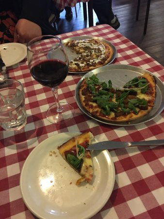 Casa Nostra Pizza & Spaghetti House - Pubs Sydney 3