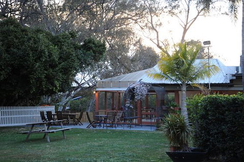 Artesian Spa Motel - Pubs Sydney 0