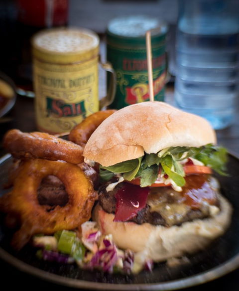 Edison’s Burger Bar - Pubs Sydney 9