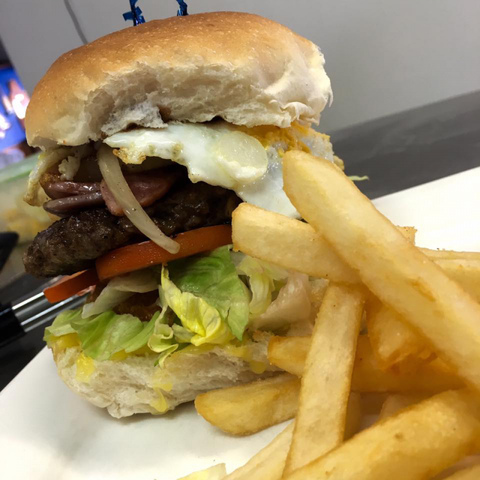 Tin Can Bay Yacht Club Bistro - Pubs Sydney 2