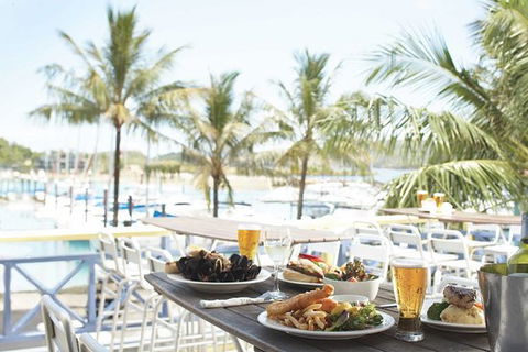 Bommie Restaurant - Pubs Sydney 3